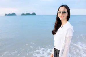 韩雪海边清凉度假写真图片_8