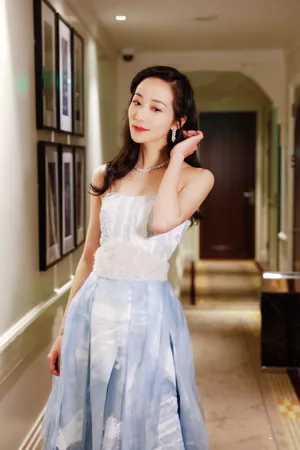 韩雪抹胸开衩长裙迷人性感图片_5