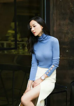 韩雪光彩迷人街拍图片