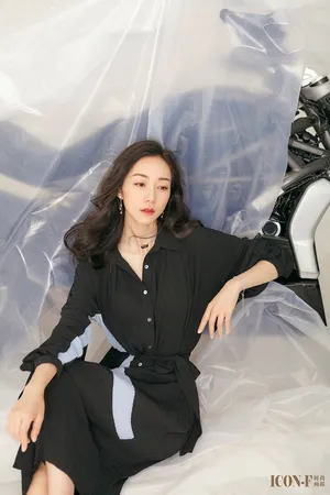 韩雪时尚画报杂志封面写真图片_8