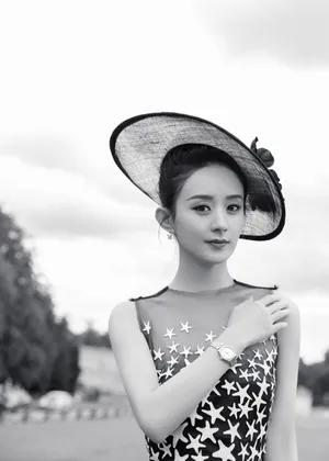 赵丽颖黑白写真性感图片_4