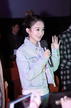 赵丽颖《西游女儿国》香港首映礼甜美写真图片_3