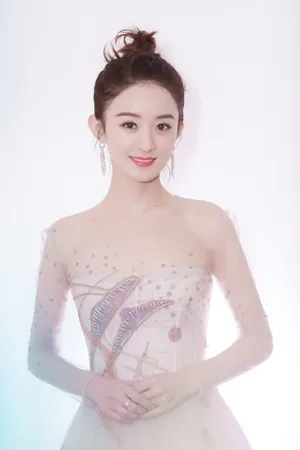 赵丽颖裹胸长裙性感写真_1