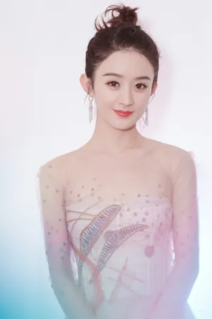 赵丽颖裹胸长裙性感写真_2