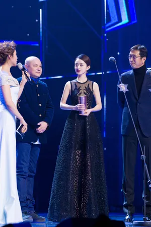 赵丽颖获年度电视剧女演员性感图片
