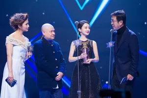赵丽颖获年度电视剧女演员性感图片_4