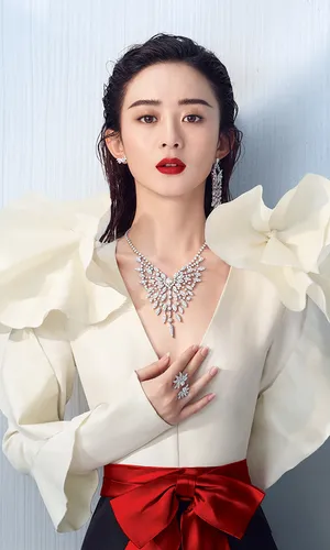 赵丽颖周大福代言图片_3
