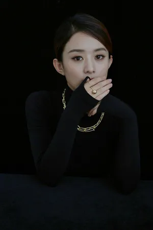 赵丽颖黑白调优雅美丽气质写真图片_5
