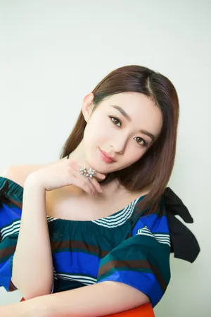 赵丽颖小露香肩性感诱惑写真_1