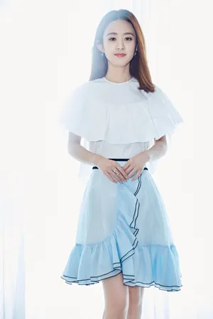 赵丽颖礼服长裙性感图片_3