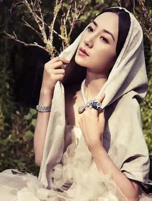 韩雪梦幻婚纱大片丛林深处的优雅女神_4