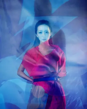 韩雪奇幻色彩写真大片优雅时尚尽显个人魅力_7