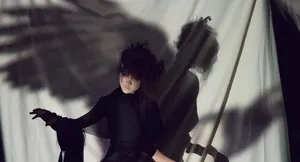 韩雪最新黑白写真演绎全新天使恶魔_5