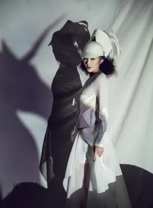 韩雪最新黑白写真演绎全新天使恶魔_7