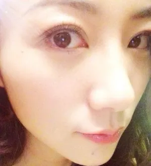 韩雪嘟脸卖萌自拍照肌肤娇嫩女神范_1