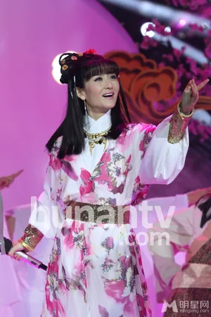 何炅谢娜变身郭靖黄蓉谢娜图片何炅图片_8