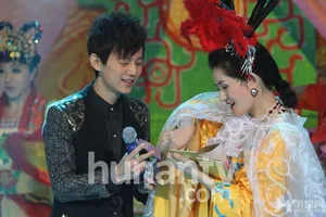 谢娜百变大咖秀扮女儿国国王谢娜图片_5