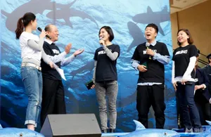 谢娜杜海涛亮相护鲨活动姐弟俩默契十足谢娜图片杜海涛图片_5