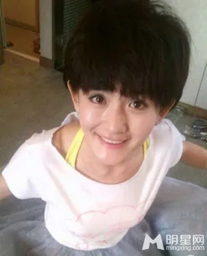 谢娜早期罕见青涩照曝光造型堪比村姑谢娜图片_6