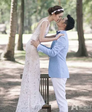 陈赫结婚照全曝光文章何炅谢娜娄艺潇齐祝福_11