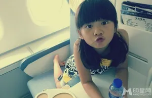 谢娜节目掐黄磊女儿不当举动遭炮轰_4