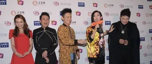 快乐家族现身时尚盛典谢娜张杰大秀甜蜜海涛可爱现身_7