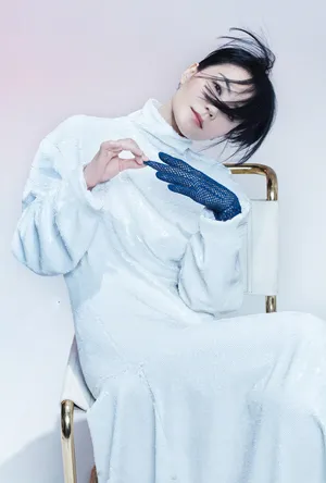 王菲时尚芭莎个性封面大片_4