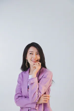 高圆圆迷人大长腿性感图片