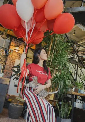 高圆圆可爱少女感私服写真图片_1