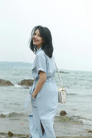 高圆圆海边随拍写真图片_2