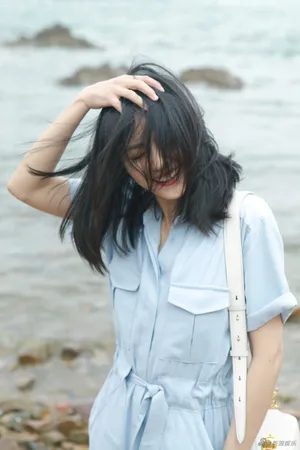 高圆圆海边随拍写真图片_5