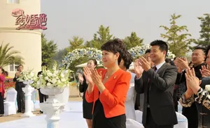 咱们结婚吧曝婚礼剧照柳岩高圆圆甜蜜出嫁_4