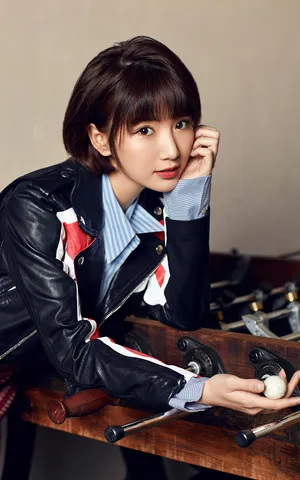 美女明星毛晓彤帅气西装写真图片_2