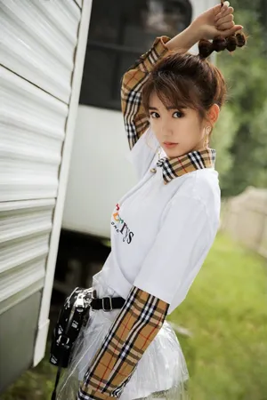 毛晓彤甜美俏皮写真图片_4