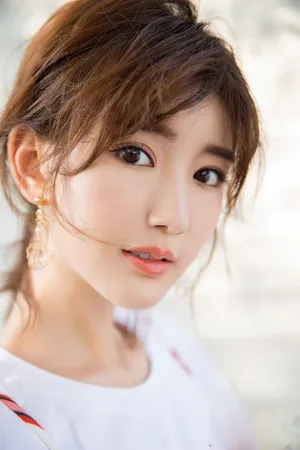 毛晓彤甜美俏皮写真图片_7