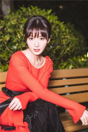红色长裙性感美女毛晓彤精灵仙子清纯美女写真图片_6