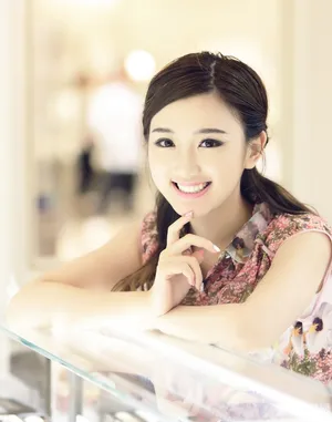 毛晓彤在戏里被人说丑可现实是这样的_2