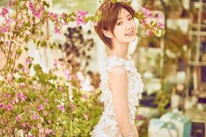 毛晓彤在戏里被人说丑可现实是这样的_5