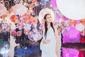 迪丽热巴甜美代言活动写真图片_4