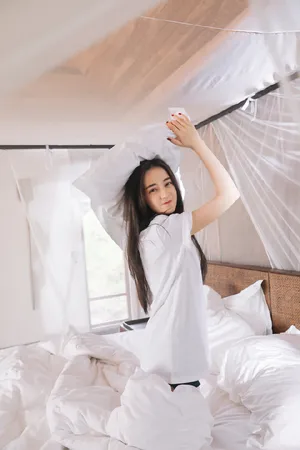 迪丽热巴清新甜美写真图片_3