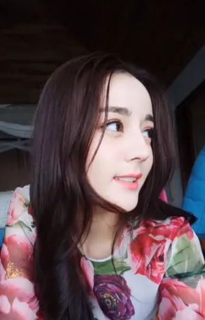 迪丽热巴直播超美图片_3