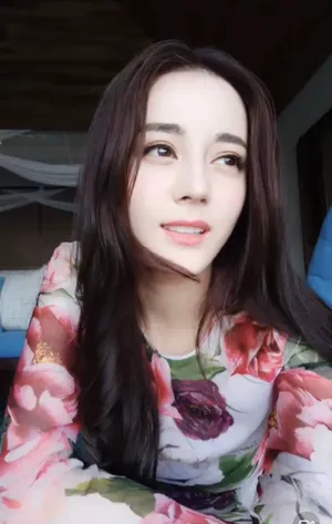 迪丽热巴直播超美图片_4