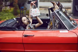 迪丽热巴《不期而遇》FashionFilm性感写真图片_1