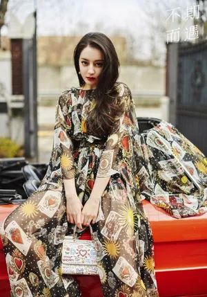 迪丽热巴《不期而遇》FashionFilm性感写真图片_3