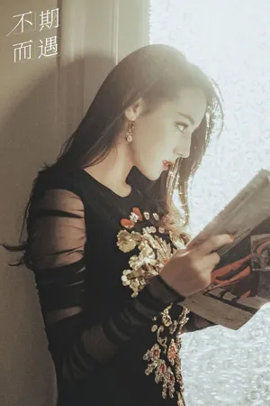 迪丽热巴成熟妩媚写真图片_3