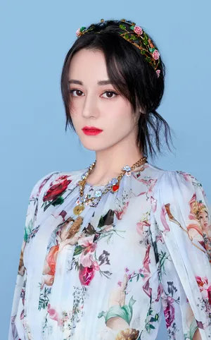迪丽热巴超美写真图片_2