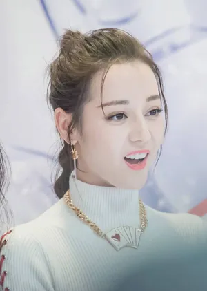 迪丽热巴侧颜超美高清图片_4