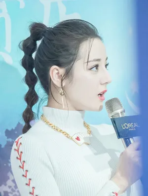 迪丽热巴侧颜超美高清图片_8