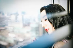 迪丽热巴清新俏丽迷人写真高清图片