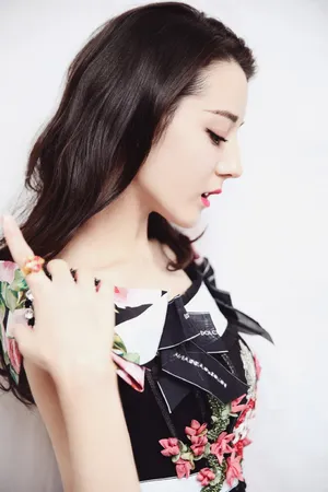 迪丽热巴清新俏丽迷人写真高清图片_5